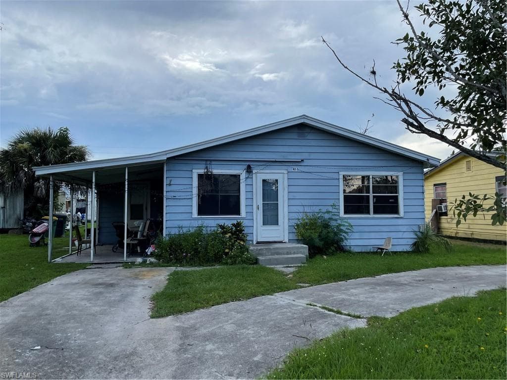 415 1st ST IMMOKALEE, FL 34142