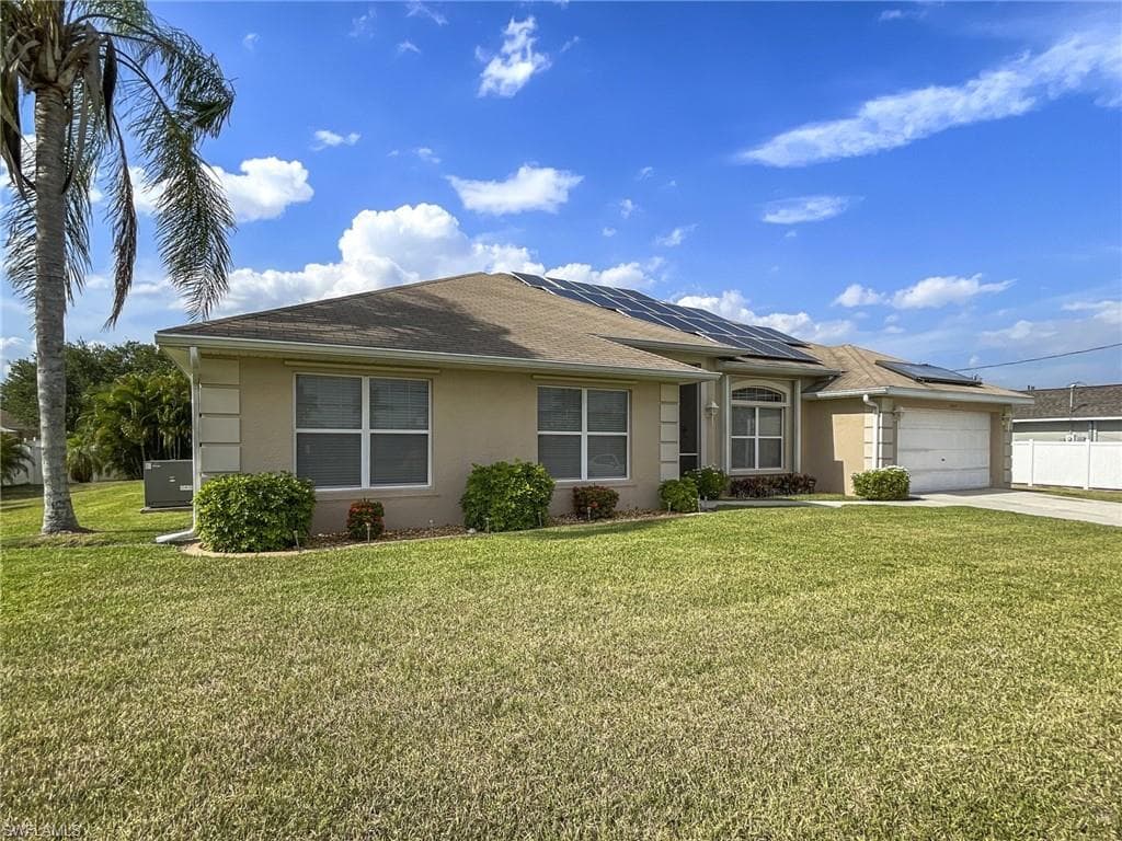 1817 SW 22nd LN CAPE CORAL, FL 33991