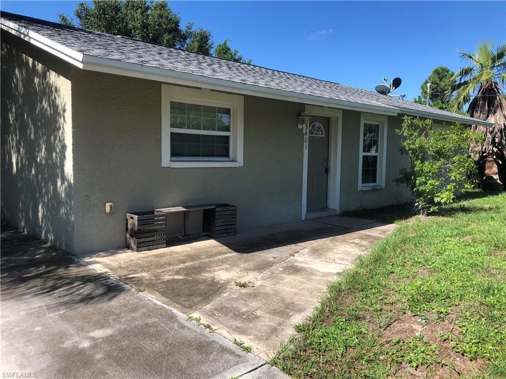 5401 2nd ST W LEHIGH ACRES, FL 33971