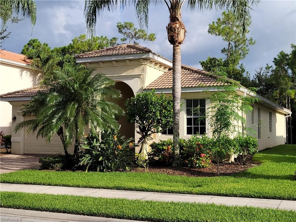 12795 Aviano DR NAPLES, FL 34105
