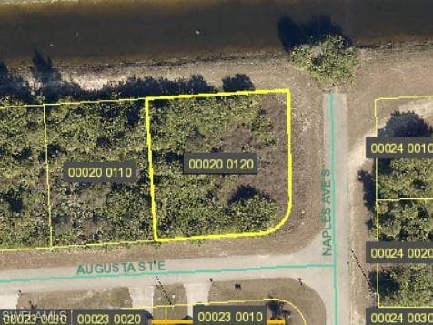 1263 Augusta ST E LEHIGH ACRES, FL 33974