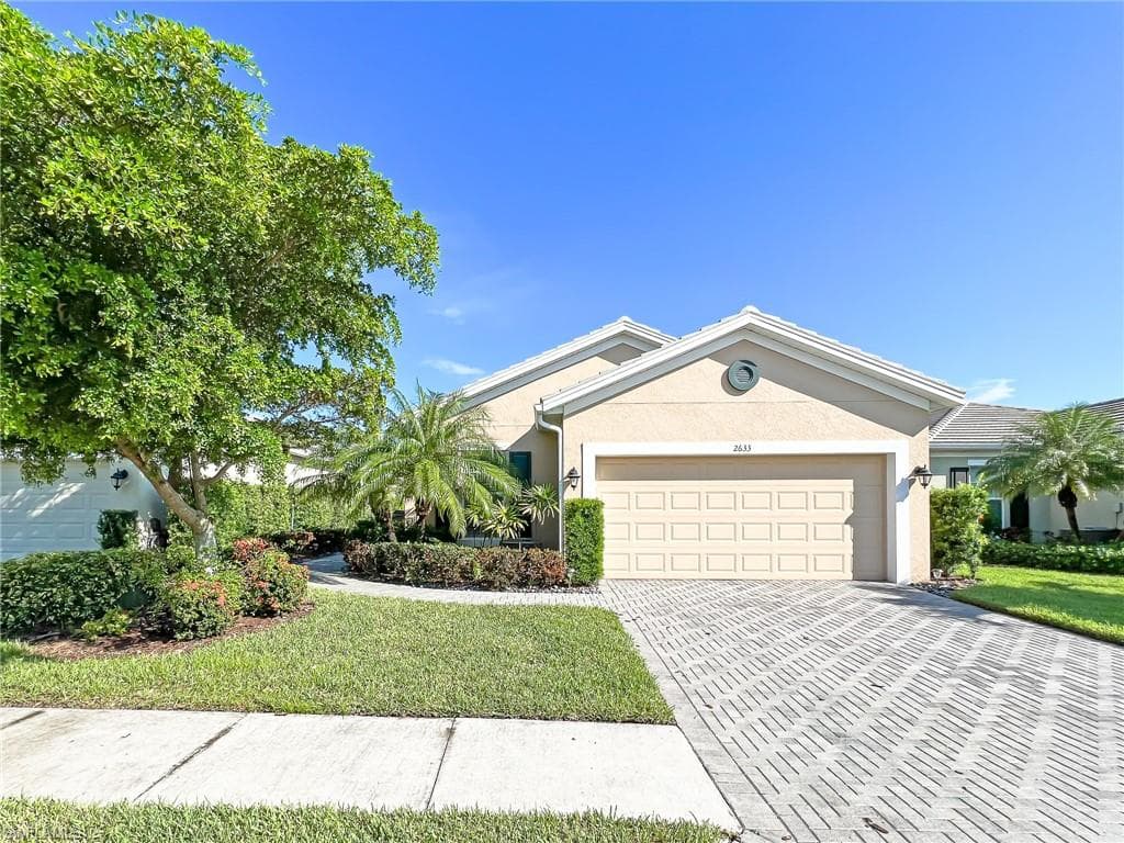 2633 Vareo CT CAPE CORAL, FL 33991