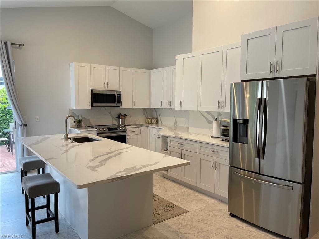 5950 Almaden DR NAPLES, FL 34119