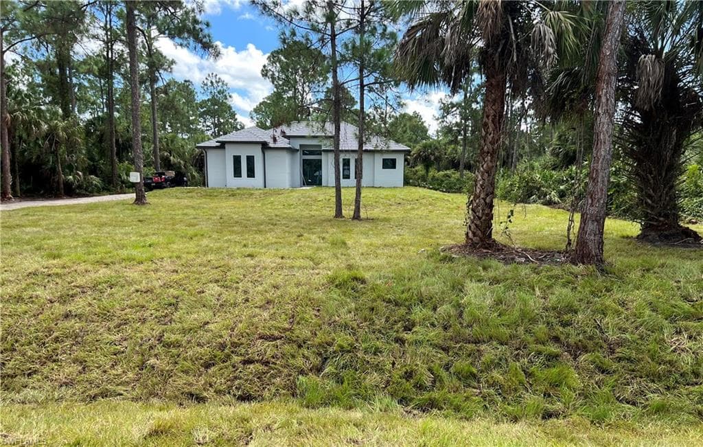 630 2nd ST NE NAPLES, FL 34120