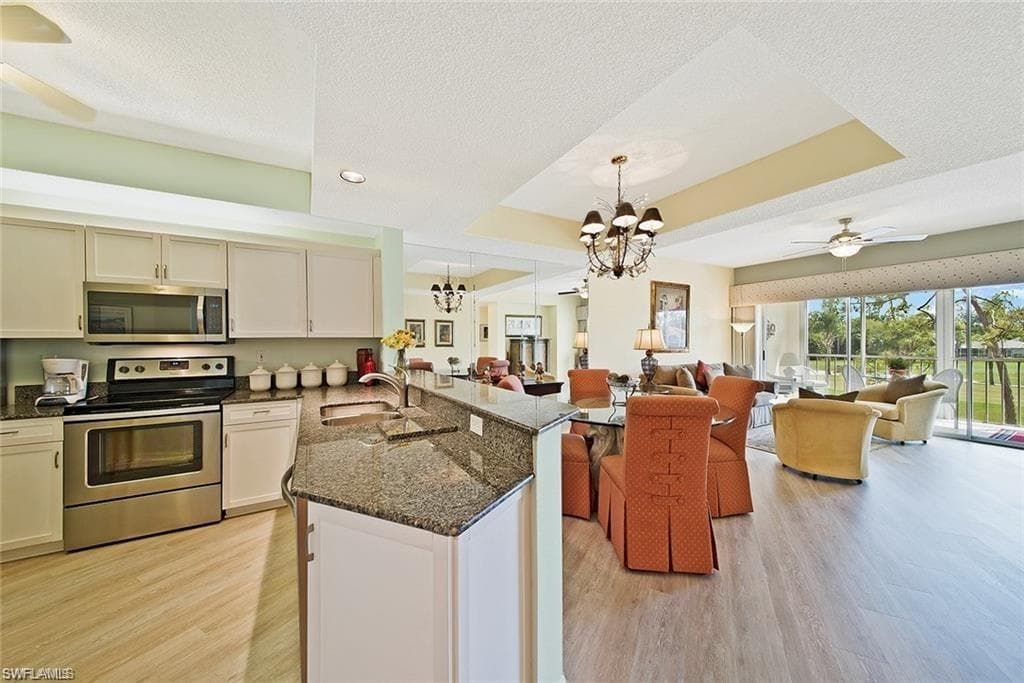 1070 Woodshire LN E204 NAPLES, FL 34105