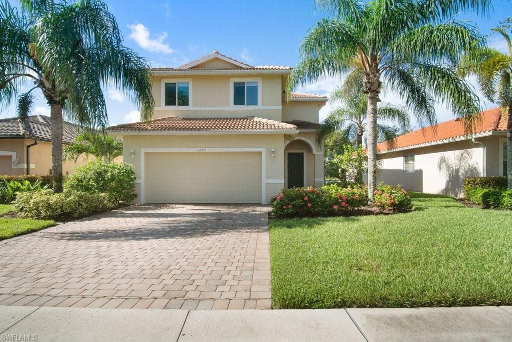1597 Birdie DR NAPLES, FL 34120