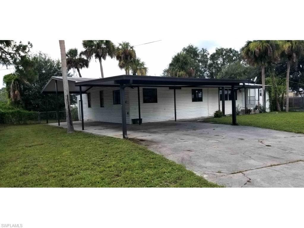 604 Bridle WAY LABELLE, FL 33935