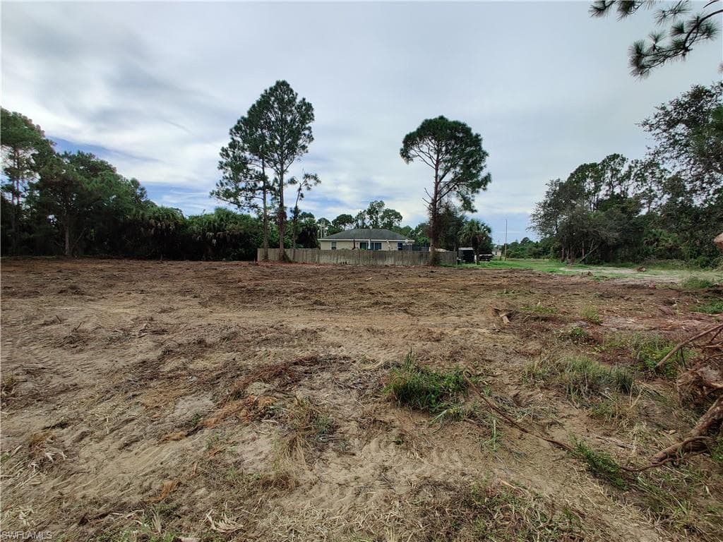 1220 Hilliard ST E LEHIGH ACRES, FL 33974