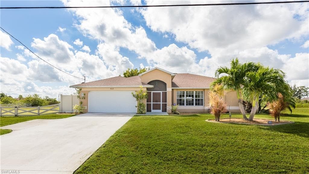 908 Vogiantzis PKWY CAPE CORAL, FL 33909