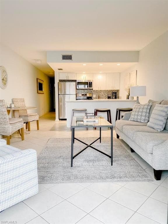 260 Southbay DR 104 NAPLES, FL 34108