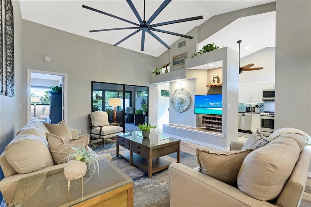 2278 Anchorage LN D NAPLES, FL 34104