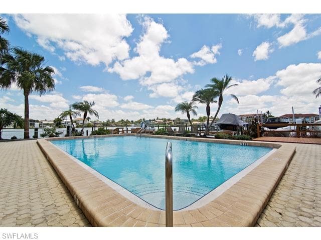 271 SOUTHBAY DR 234 NAPLES, FL 34108