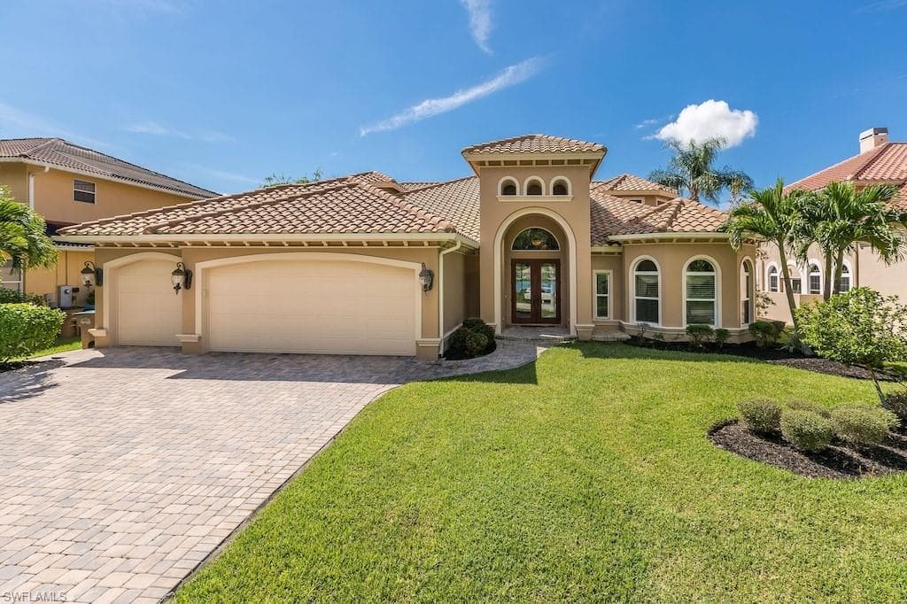 2006 Four Mile Cove PKWY CAPE CORAL, FL 33990