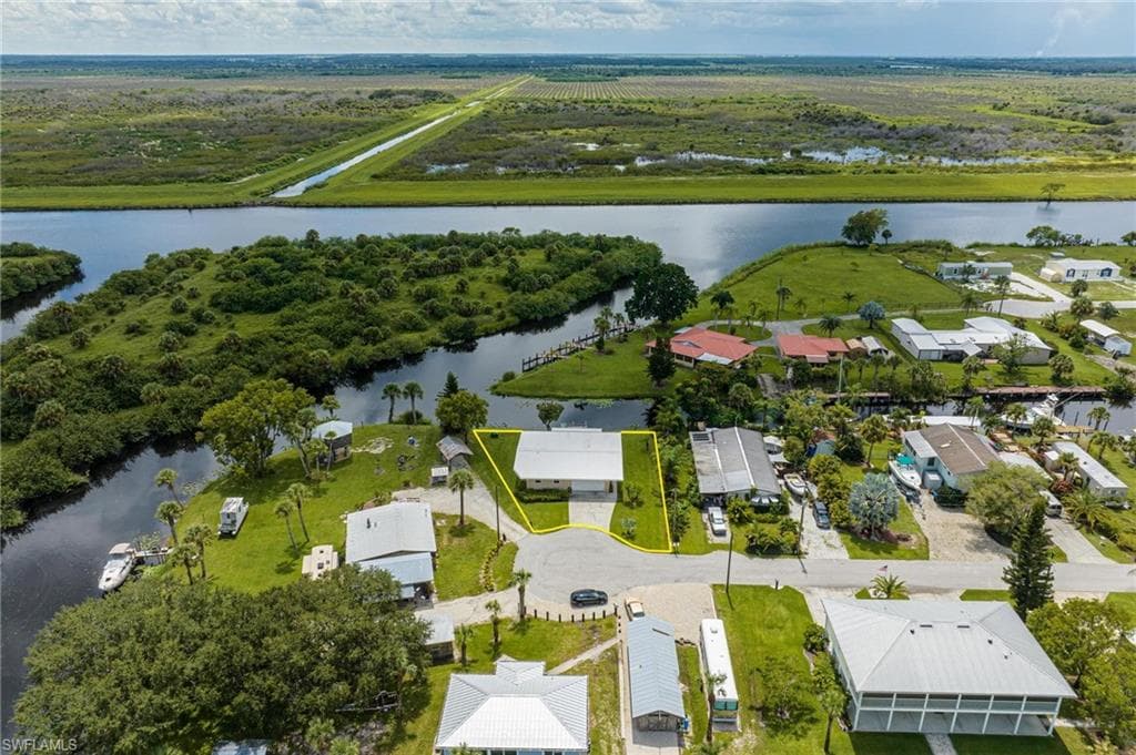 1168 Dolphin LN MOORE HAVEN, FL 33471