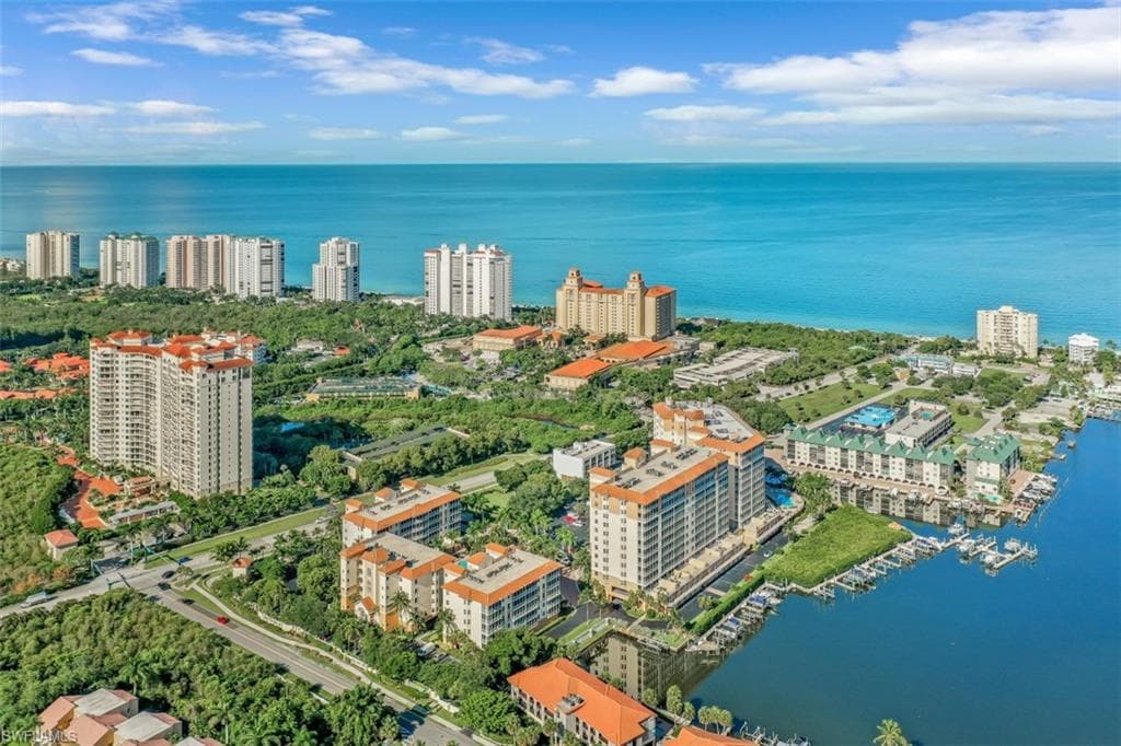 460 LAUNCH CIR 301 NAPLES, FL 34108