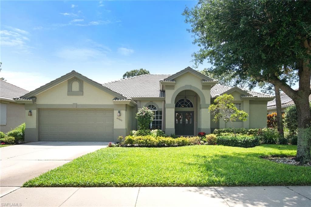 6565 Chestnut CIR NAPLES, FL 34109