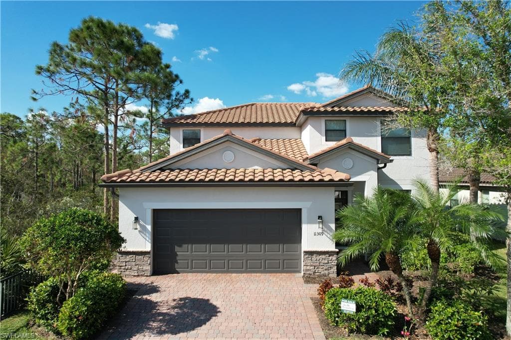 11309 Red Bluff LN FORT MYERS, FL 33912