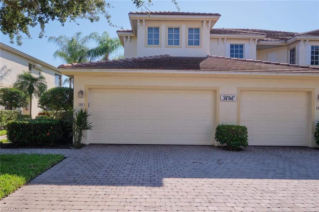 3060 Meandering WAY 101 FORT MYERS, FL 33905