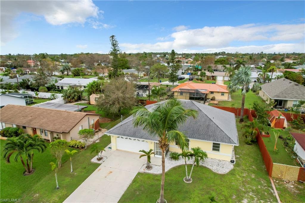 27565 Baretta DR BONITA SPRINGS, FL 34135