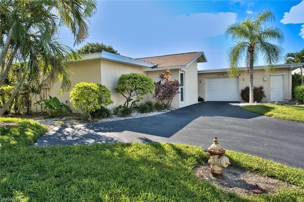 3139 Boca Ciega DR B-15 NAPLES, FL 34112