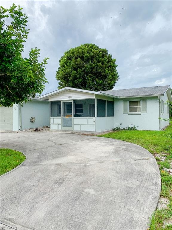 44 1st ST BONITA SPRINGS, FL 34134