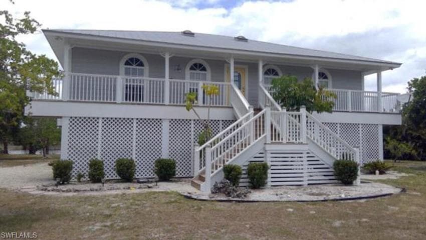 3168 Twin Lakes LN SANIBEL, FL 33957