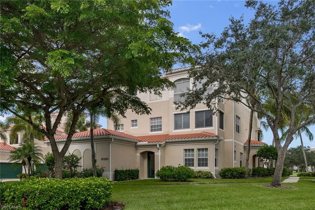 14320 Harbour Links CT 10B FORT MYERS, FL 33908