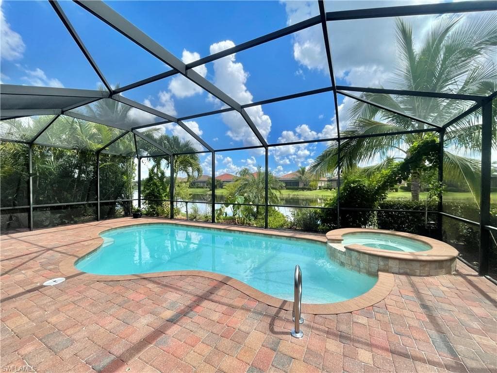 28137 Edenderry CT BONITA SPRINGS, FL 34135