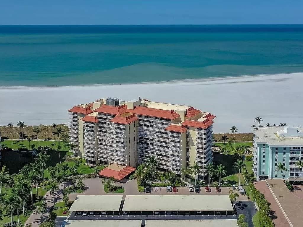 180 Seaview CT 704 MARCO ISLAND, FL 34145