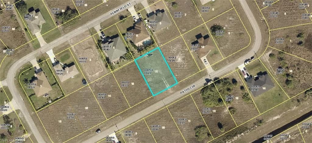 219 Patio CIR LEHIGH ACRES, FL 33974