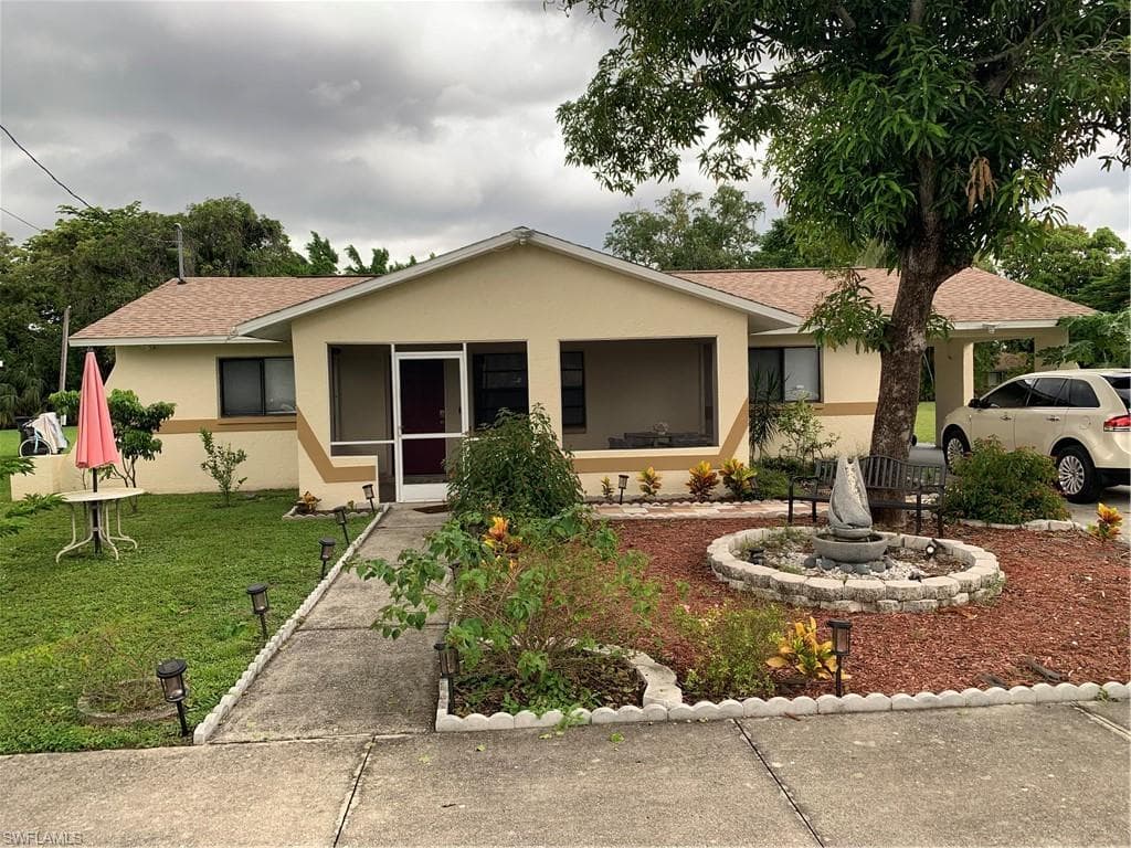 2745 Dr Ella Piper WAY FORT MYERS, FL 33916
