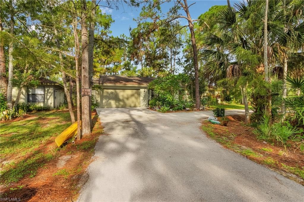 325 29th ST NW NAPLES, FL 34120