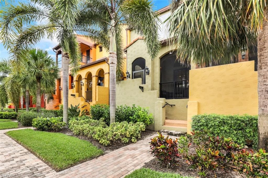 8697 OLINDA WAY 7603 FORT MYERS, FL 33912
