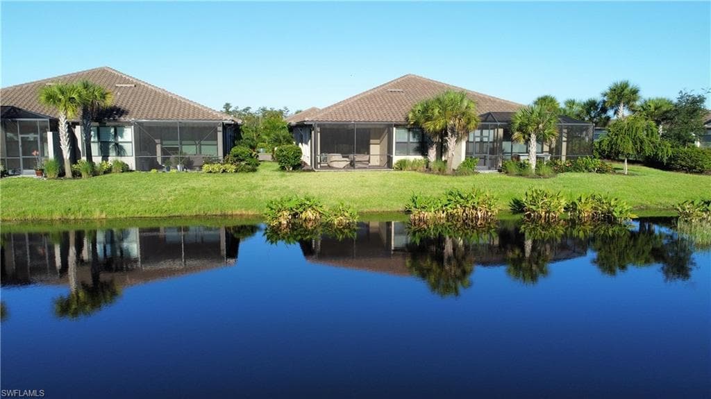 8110 Calle Canovas ST NAPLES, FL 34114