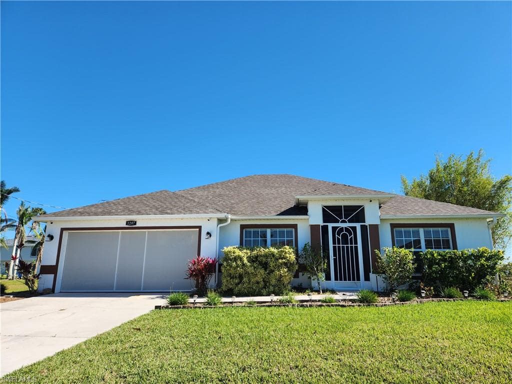 1207 NW 8th PL CAPE CORAL, FL 33993