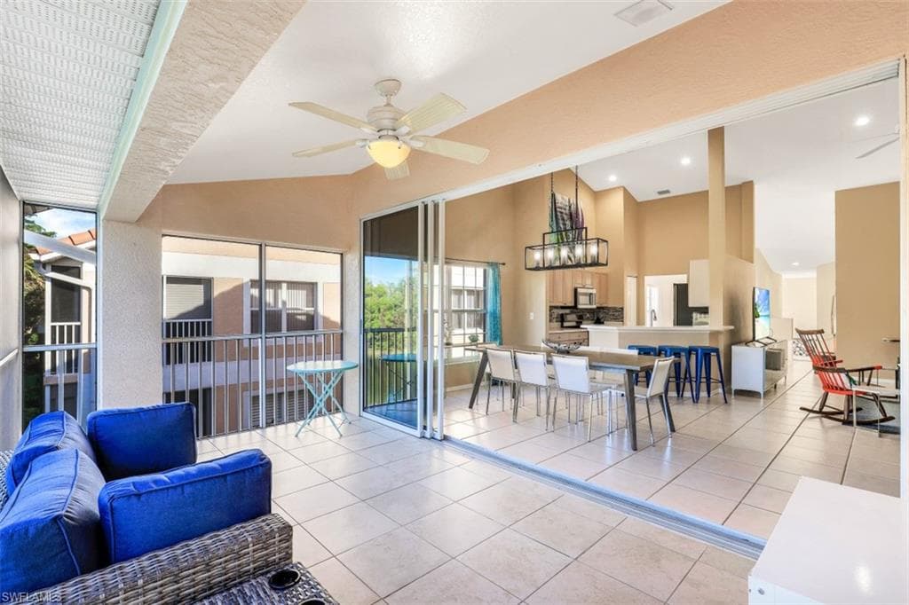 5360 Andover DR 202 NAPLES, FL 34110