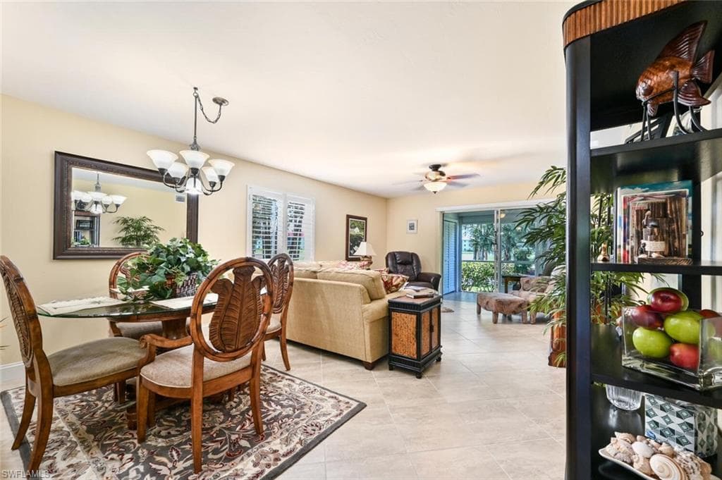 7300 Glenmoor LN 1101 NAPLES, FL 34104