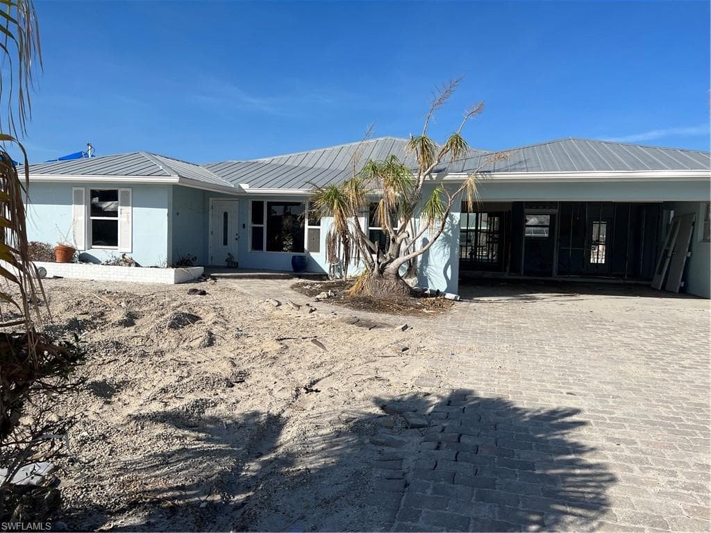 5195 Williams DR FORT MYERS BEACH, FL 33931