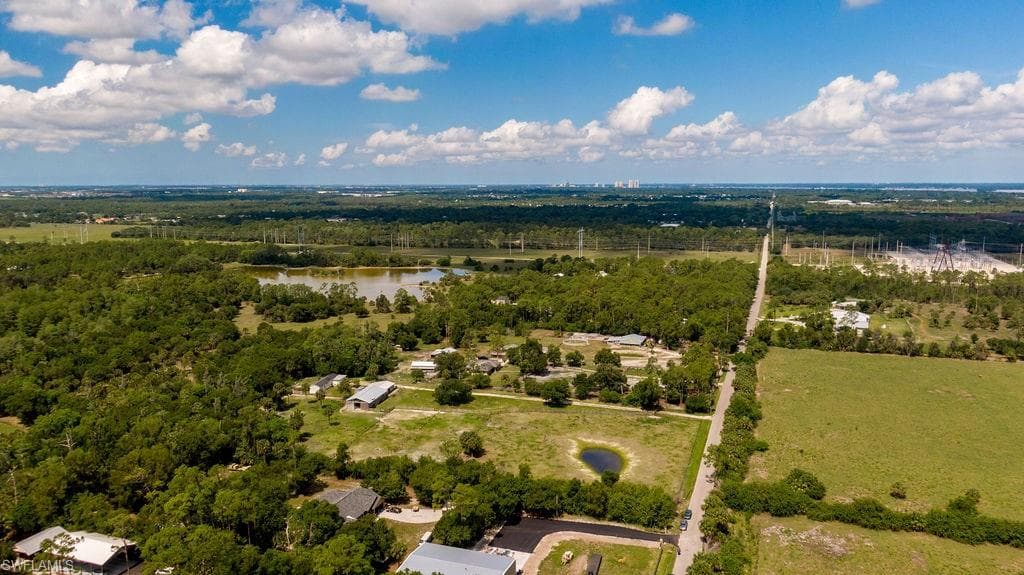 11860 Homestead LN FORT MYERS, FL 33905