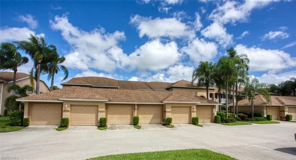 8091 Queen Palm LN 321 FORT MYERS, FL 33966