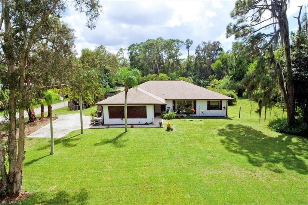 7450 Briarcliff RD FORT MYERS, FL 33912