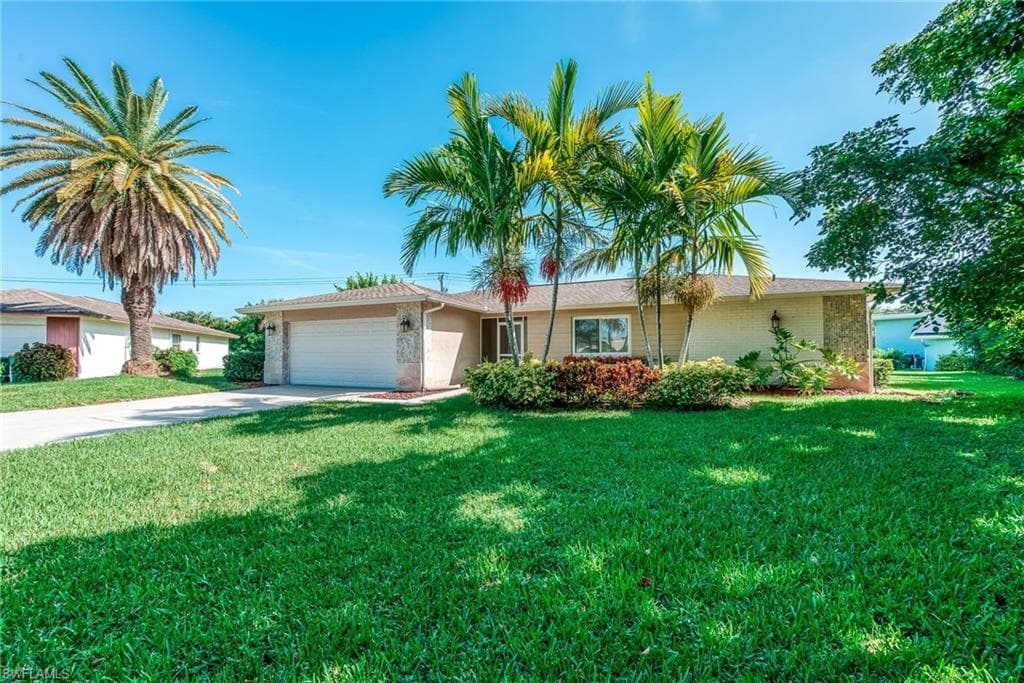 9814 Chelsea PL NAPLES, FL 34109