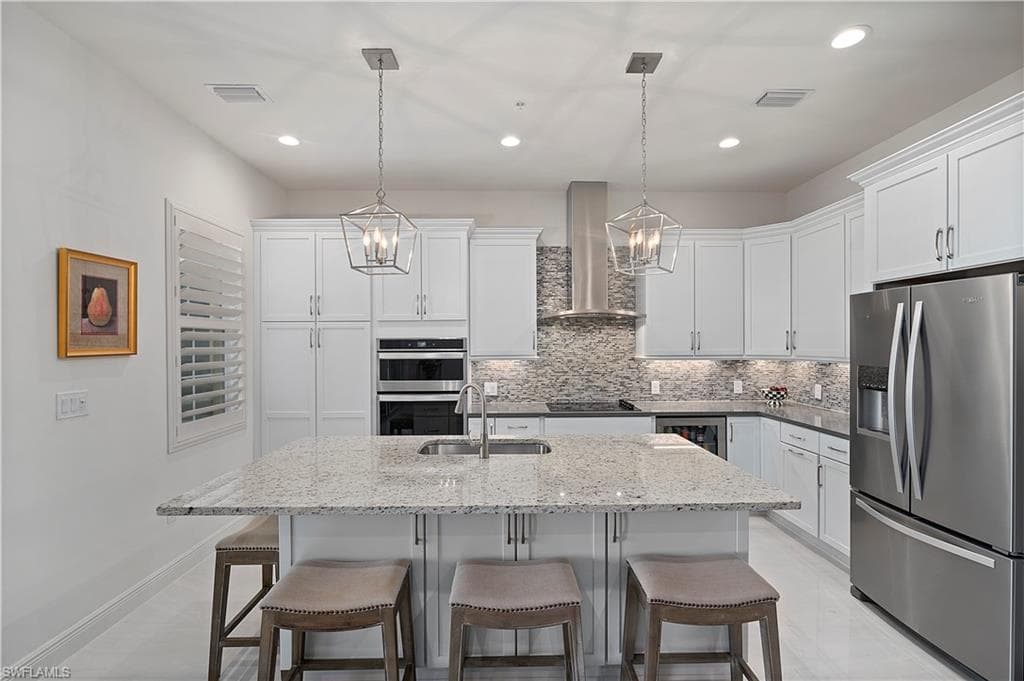21490 Strada Nuova CIR 207 ESTERO, FL 33928