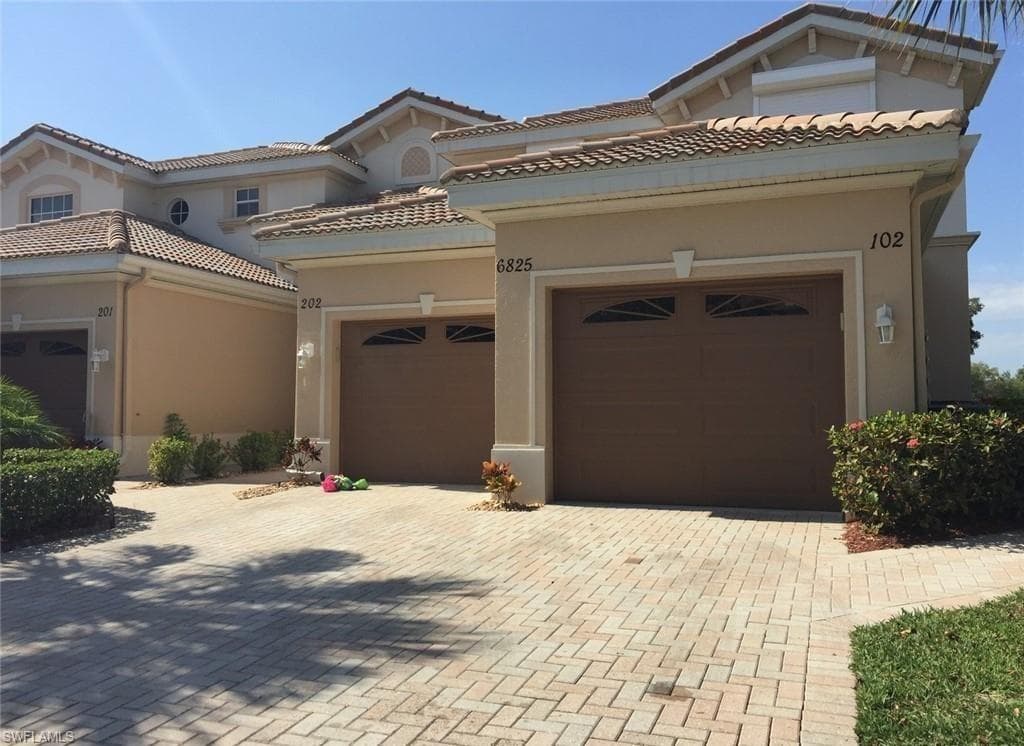 6825 Sterling Greens DR 102 NAPLES, FL 34104