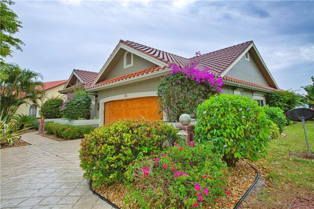 123 Newport DR NAPLES, FL 34114