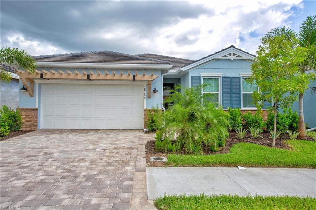 28104 Seasons Tide AVE BONITA SPRINGS, FL 34135