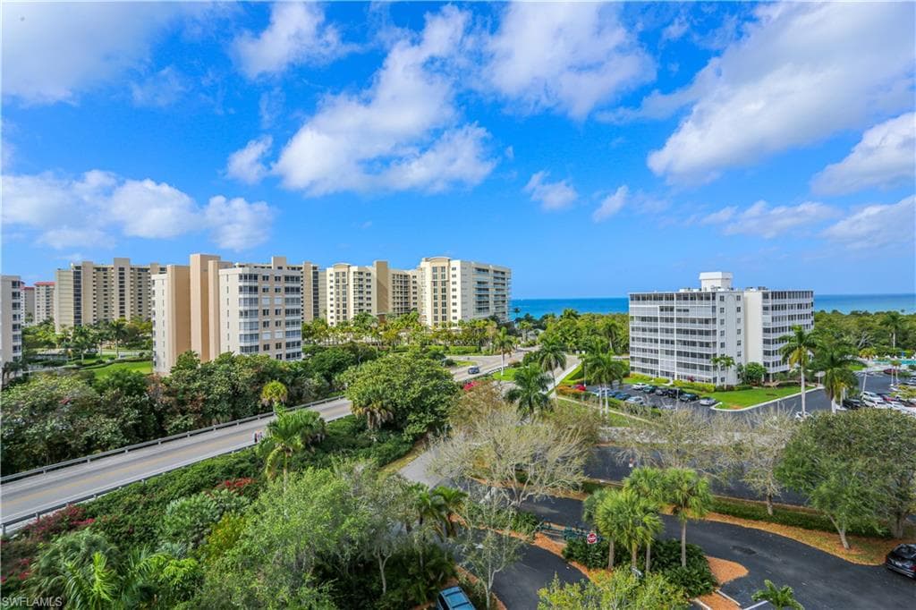 35 Bluebill AVE B-702 NAPLES, FL 34108