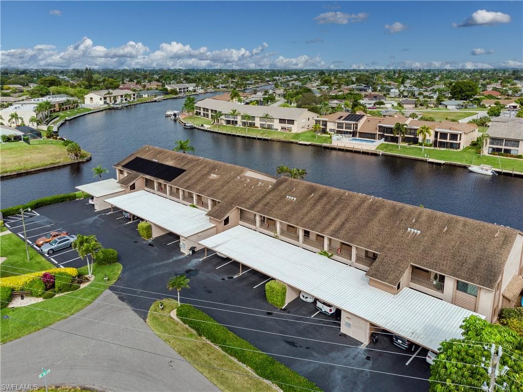 3813 SE 11th PL 1214 CAPE CORAL, FL 33904