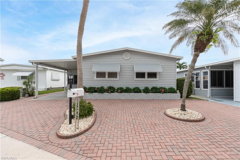 17581 Stevens BLVD FORT MYERS BEACH, FL 33931