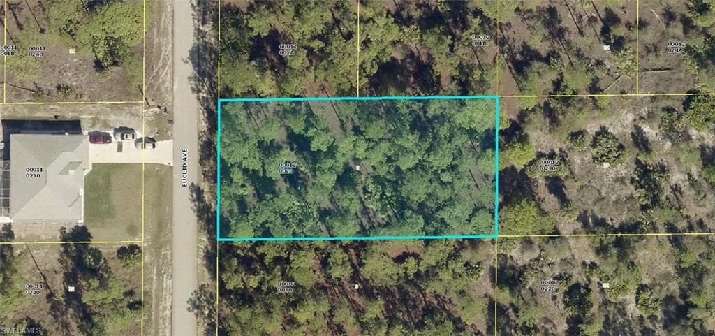 1220 Euclid AVE LEHIGH ACRES, FL 33972